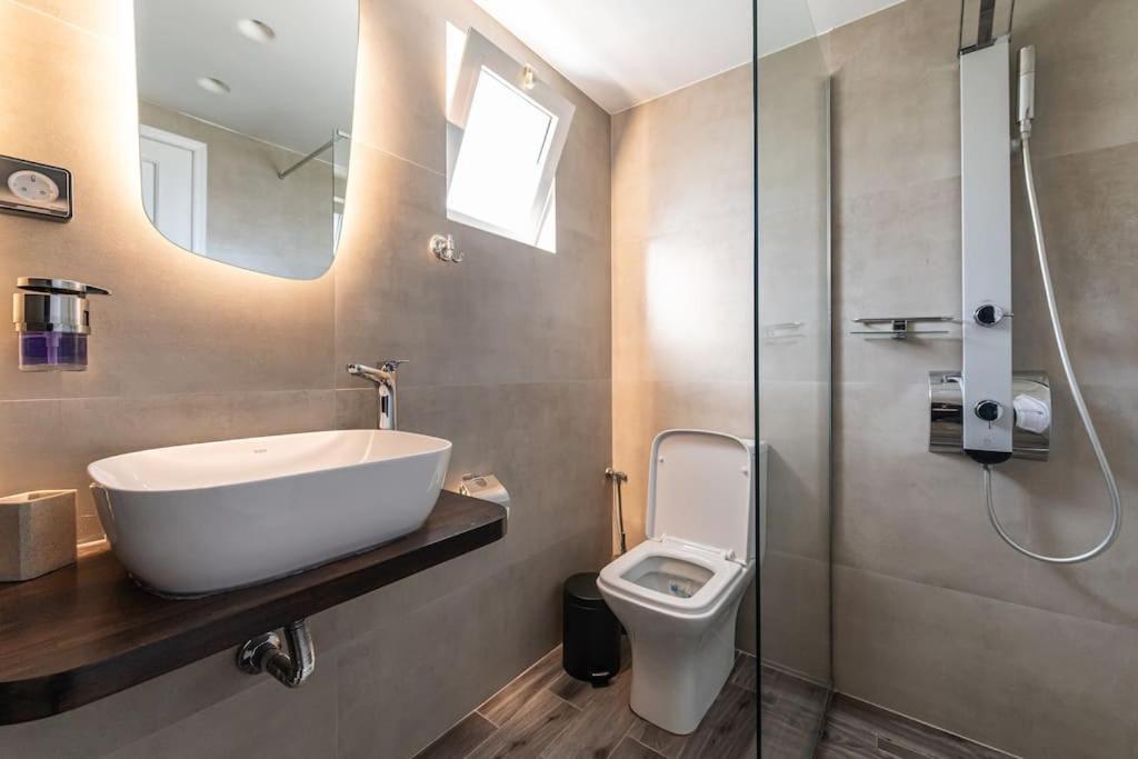 Elegant Fully Equipped Near Centre Apartament