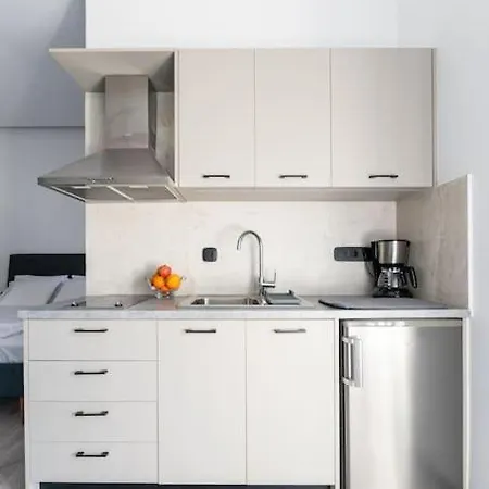 Elegant Fully Equipped Apartment Near City Centre Iraklio Exterior foto
