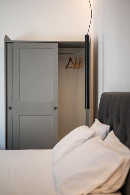 Elegant Fully Equipped Near Centre